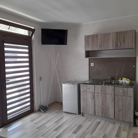 Guest Rooms Ider 萨帕雷瓦巴尼亚 外观 照片