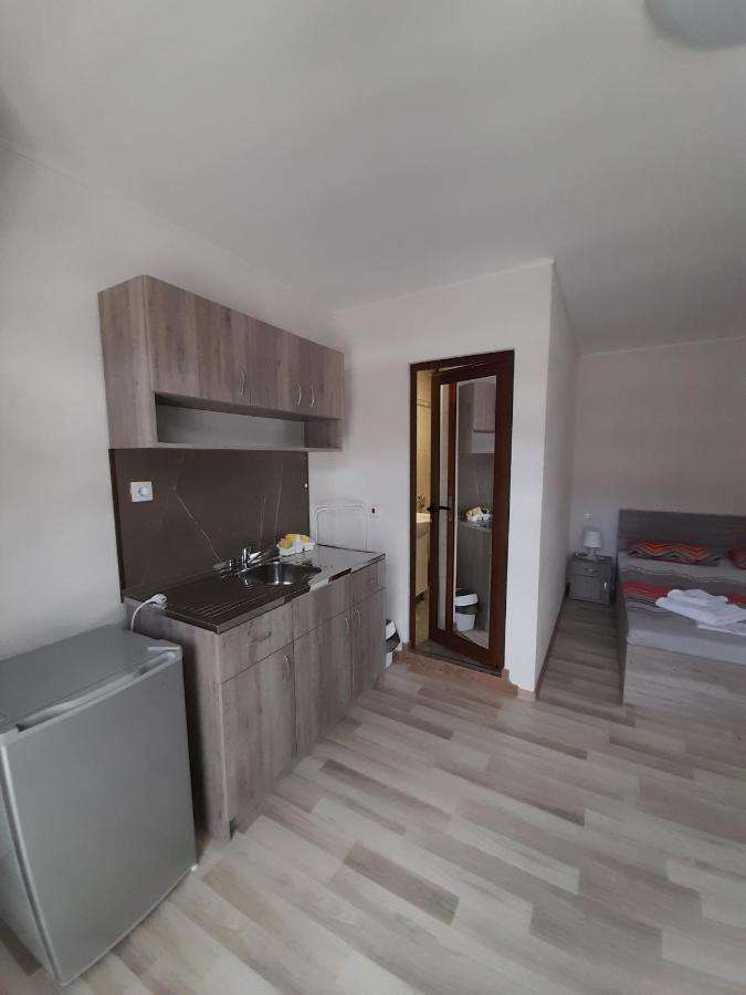 Guest Rooms Ider 萨帕雷瓦巴尼亚 外观 照片