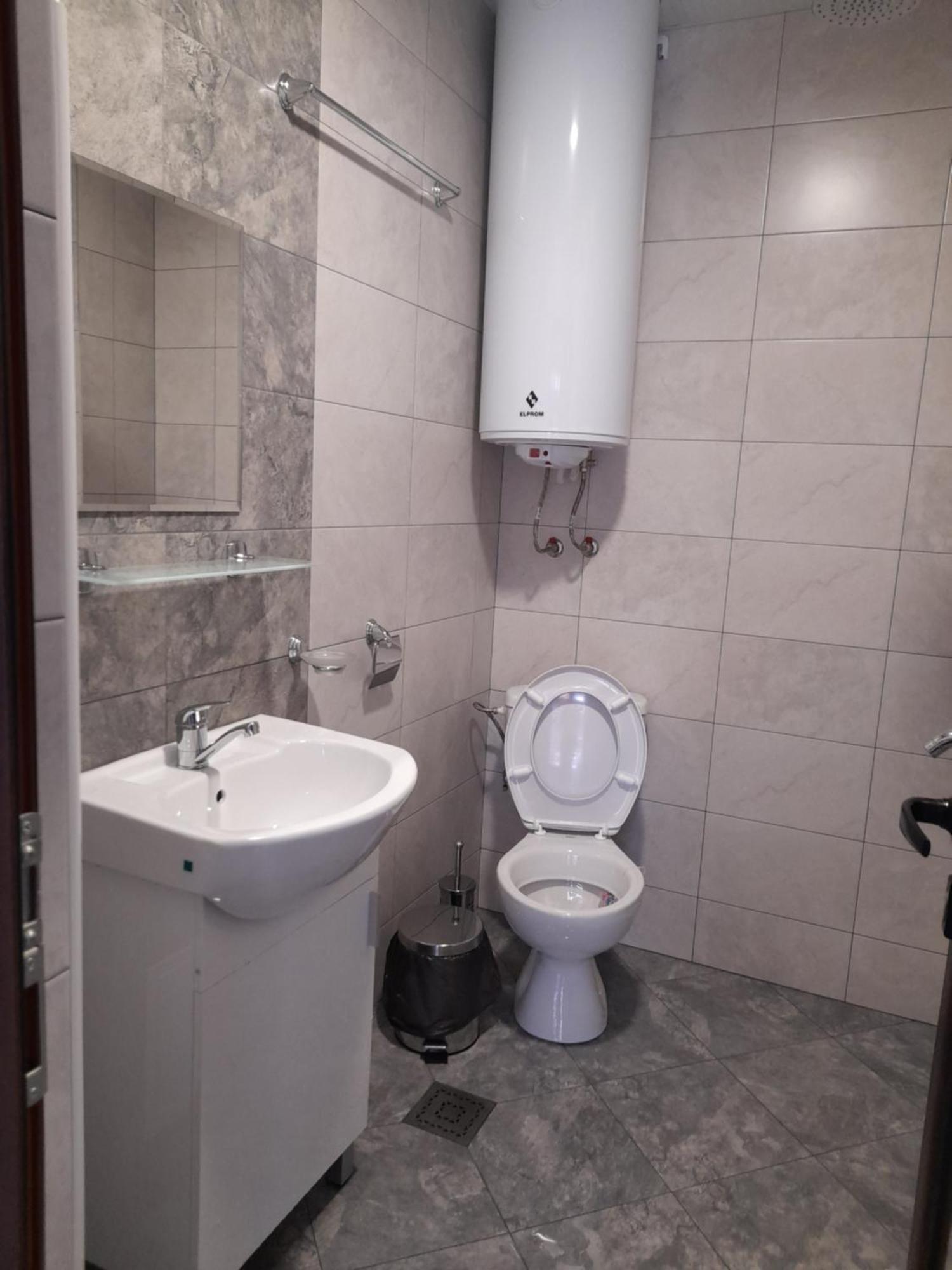 Guest Rooms Ider 萨帕雷瓦巴尼亚 外观 照片
