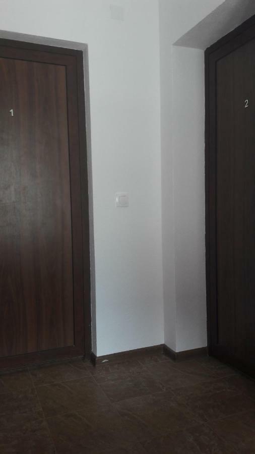 Guest Rooms Ider 萨帕雷瓦巴尼亚 外观 照片