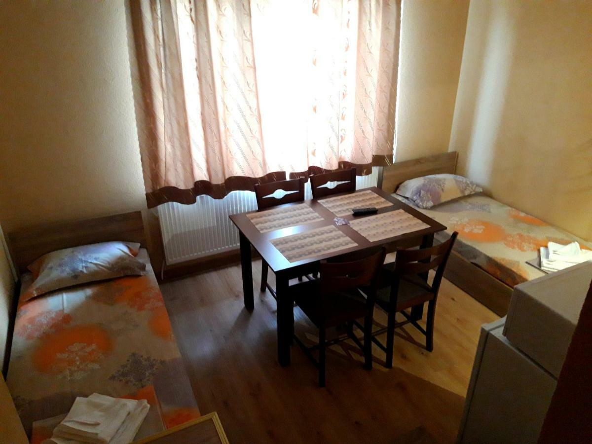 Guest Rooms Ider 萨帕雷瓦巴尼亚 外观 照片